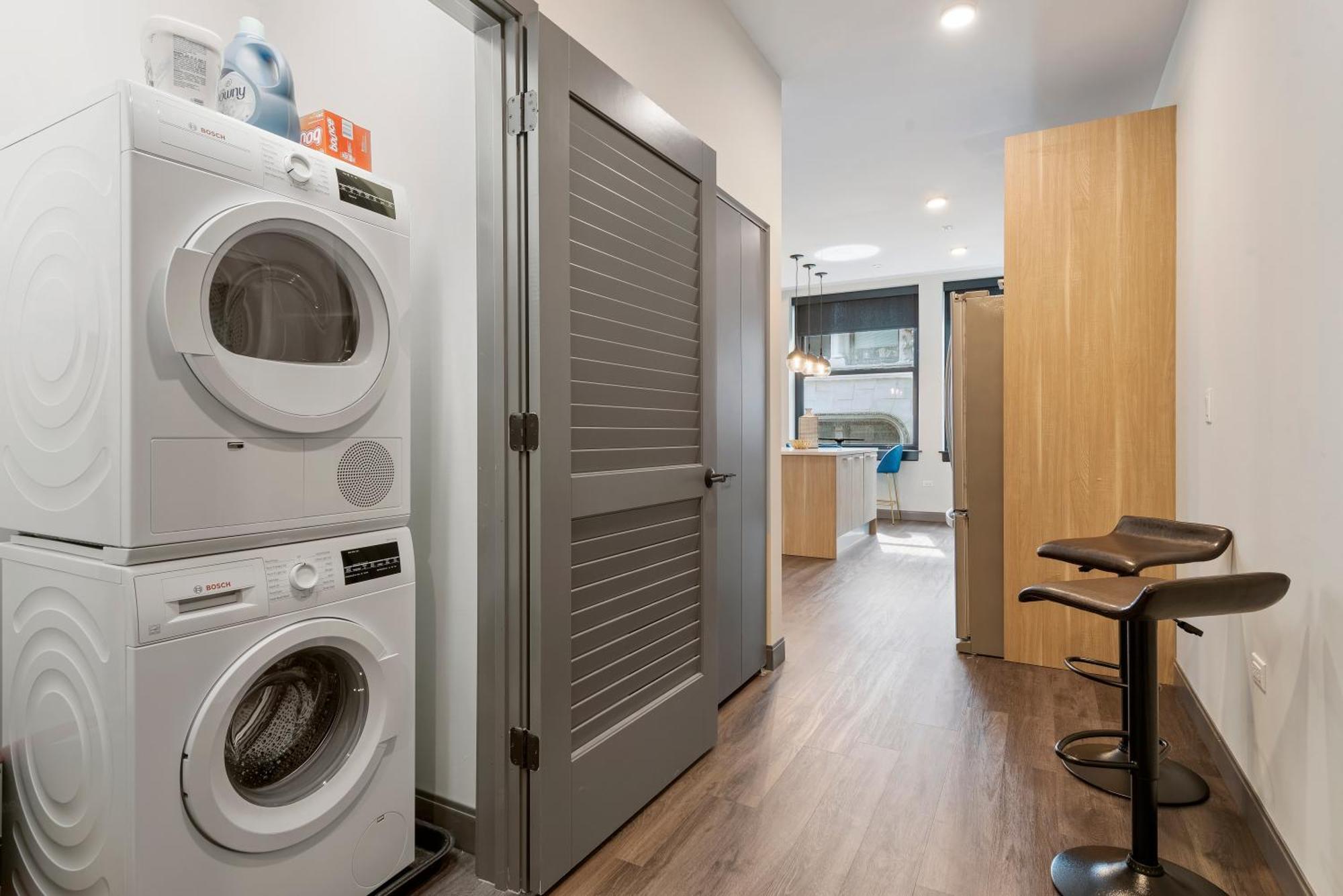 Experience Downtown Chicago At Millennium - Luxury Apartments In The Loop Стая снимка